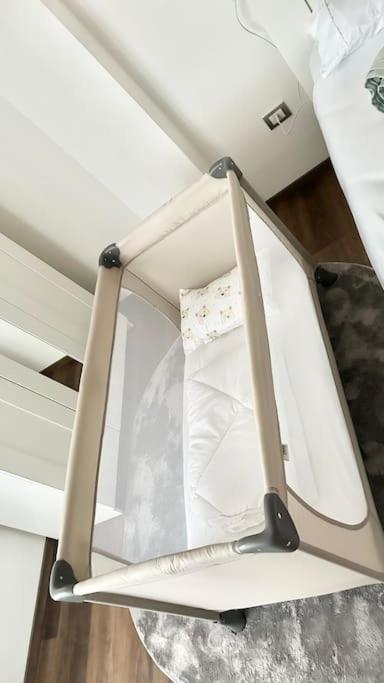 Luxury Apartment With View Como Bagian luar foto