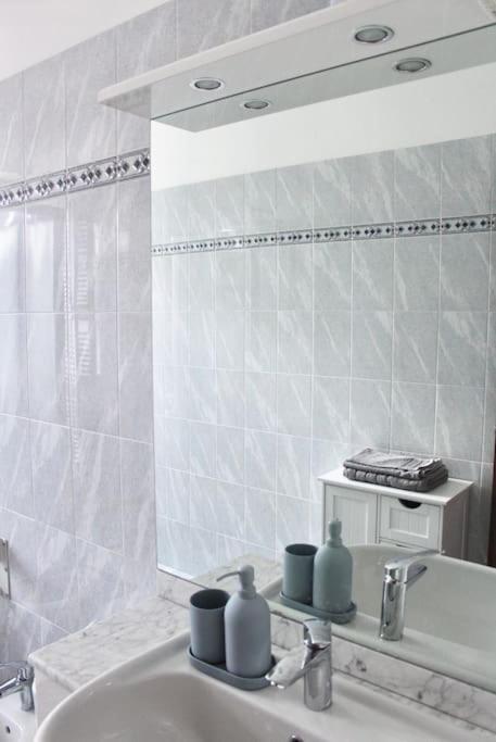Luxury Apartment With View Como Bagian luar foto
