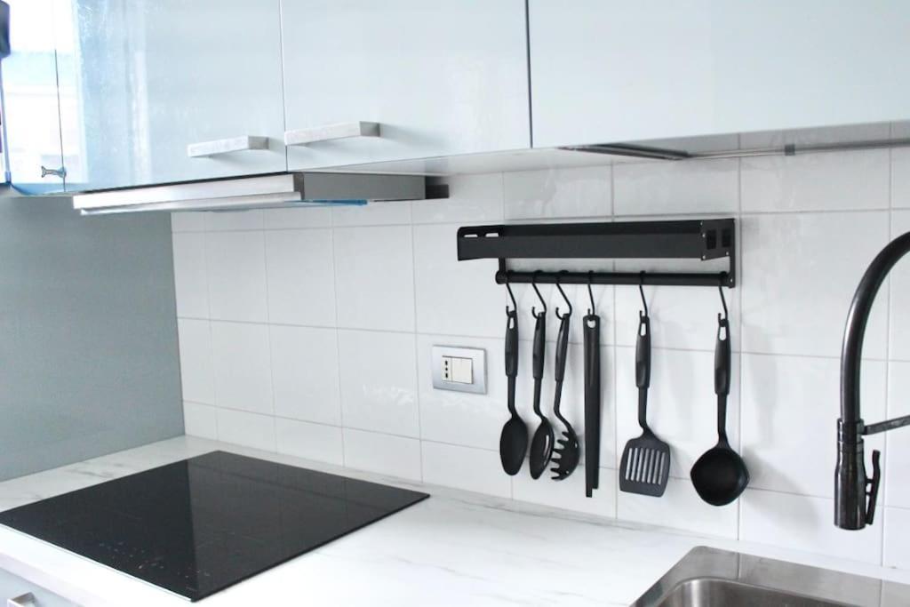 Luxury Apartment With View Como Bagian luar foto
